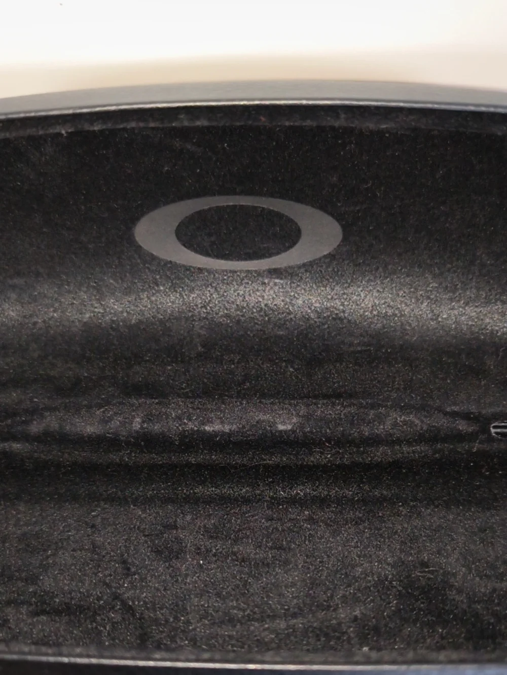 Oakley Sunglasses Eyeglasses Black Clam Magnetic Case w/ 3 Clothes